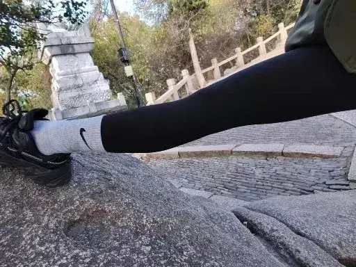 女人不强大天不容