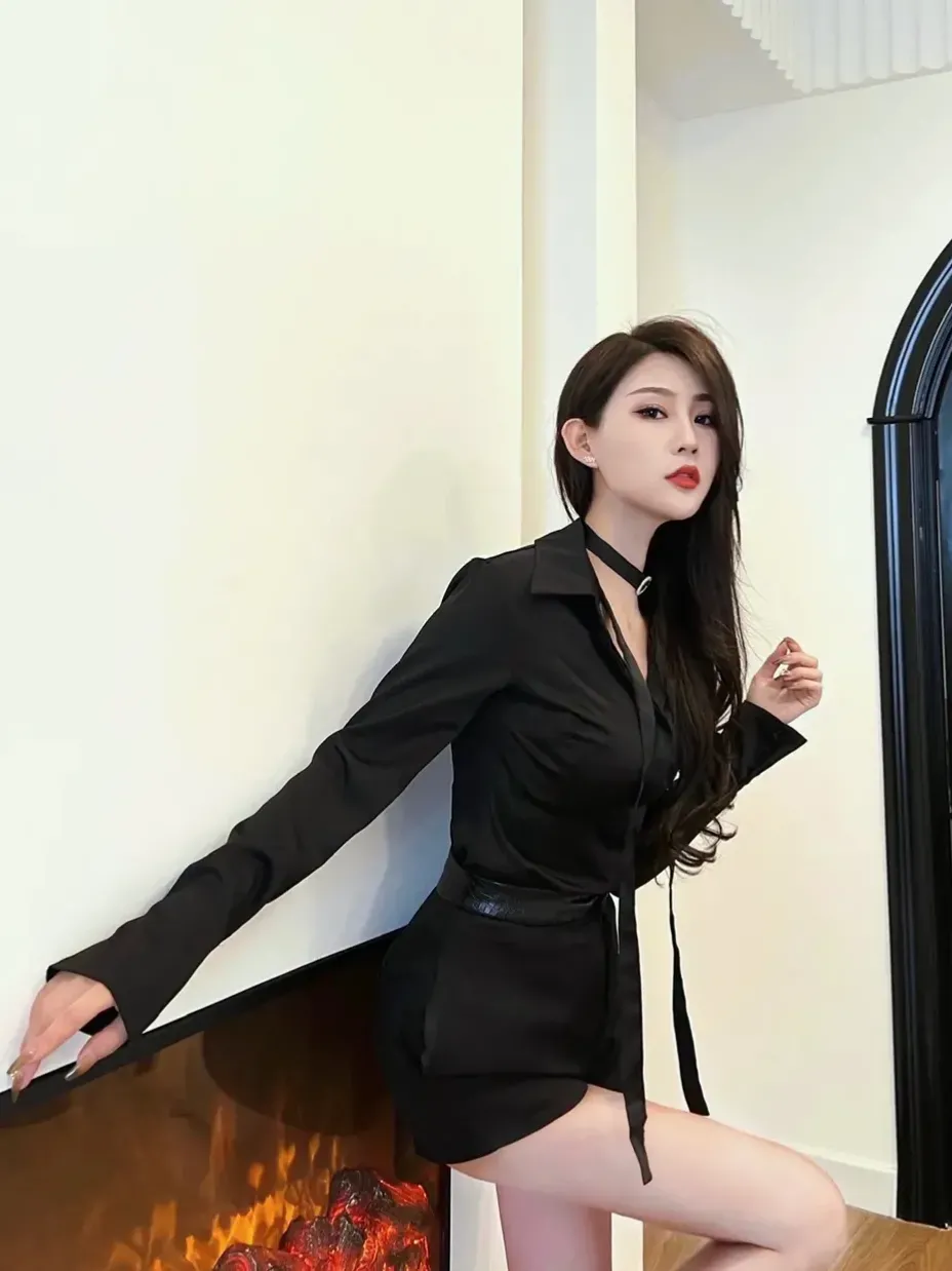 24美女