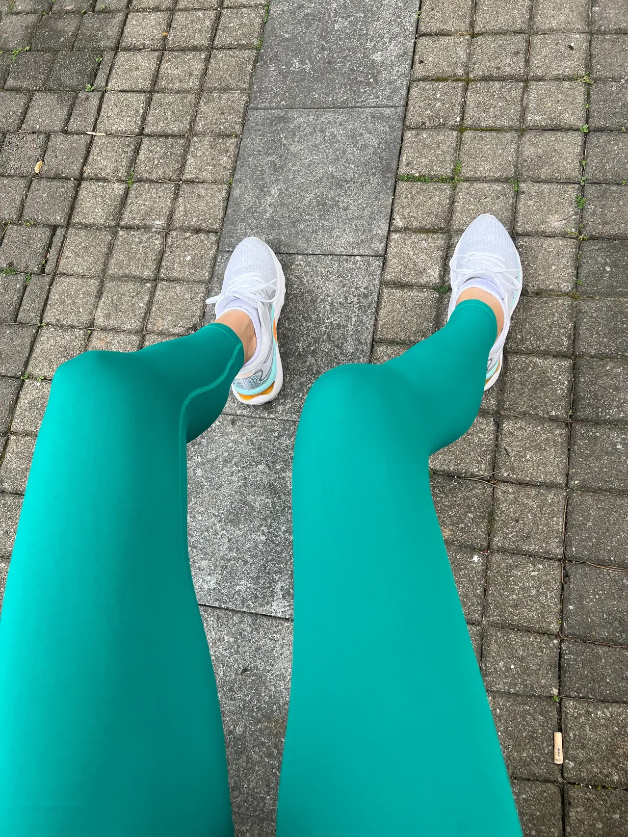 踩高跷视频