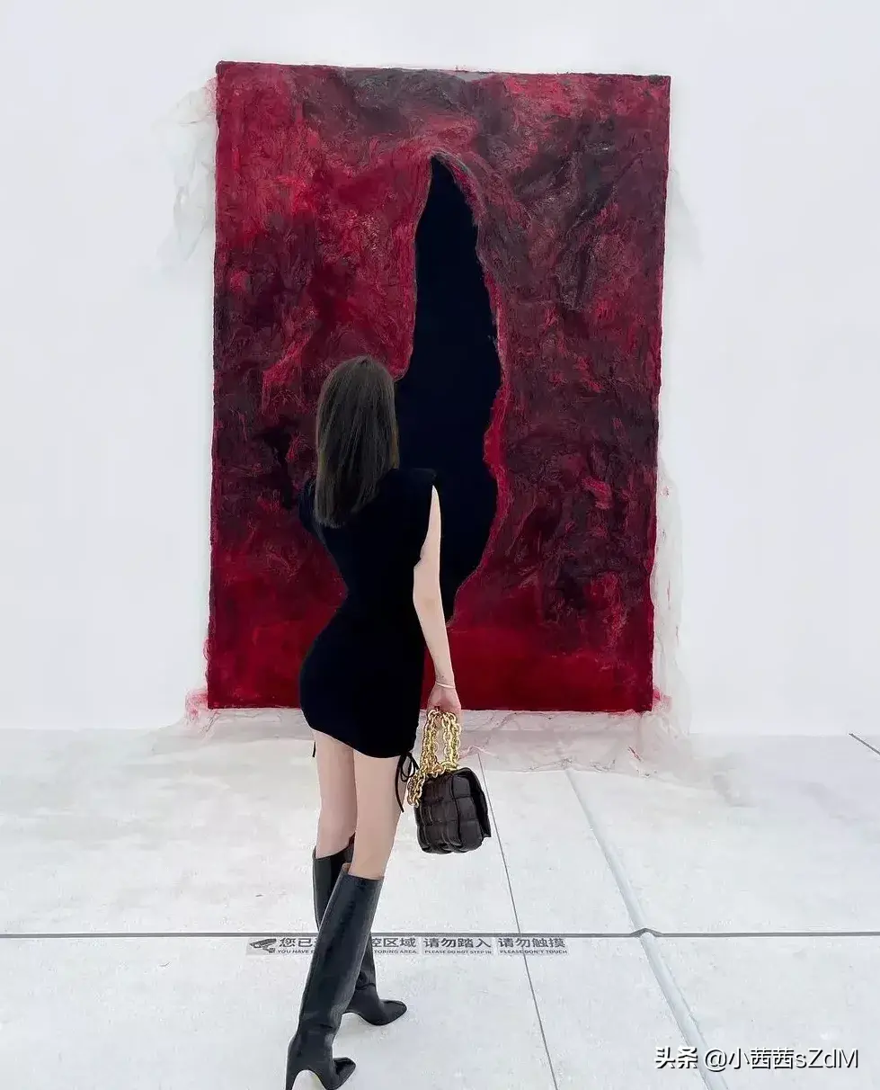 美女胸图
